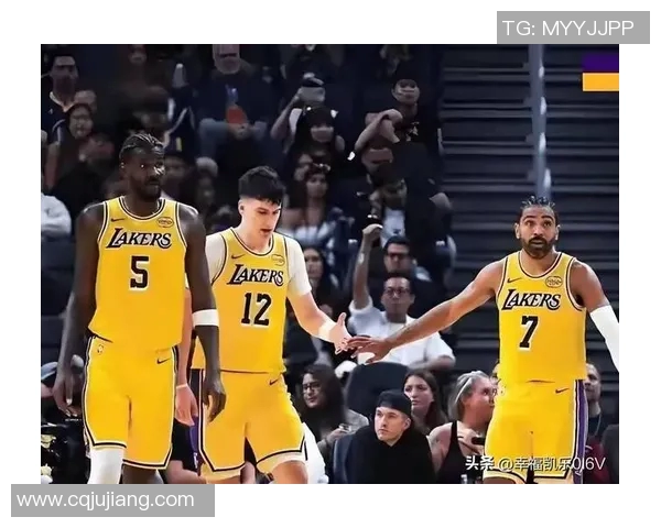 湖人对决热火第一场精彩回放全场比赛精彩瞬间回顾与分析